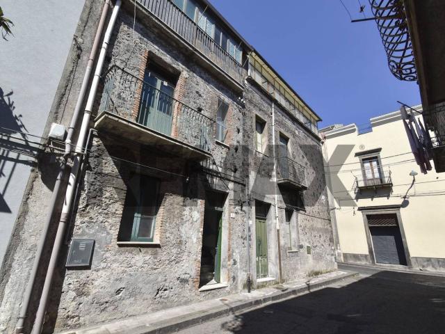 Villetta indipendente in vendita di 100 m² in Via Etna, 4