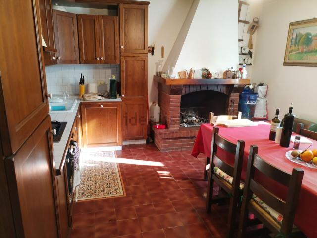 Villetta indipendente in vendita di 100 m² in Via Fonte al Giunco