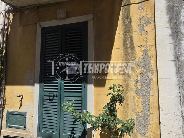 Villetta indipendente in vendita di 100 m² in Via IV San Giacomo, 3