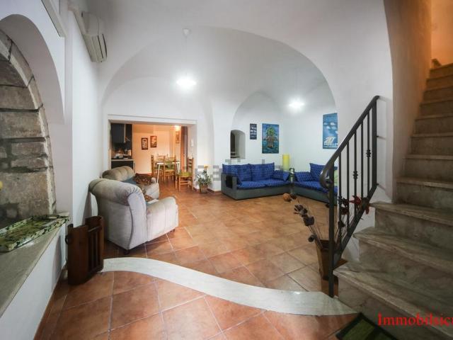 Villetta indipendente in vendita di 120 m² in Via S. Vincenzo