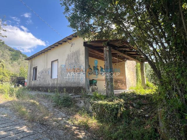 Villetta indipendente in vendita di 100 m² in Via Sandro Pertini, 1