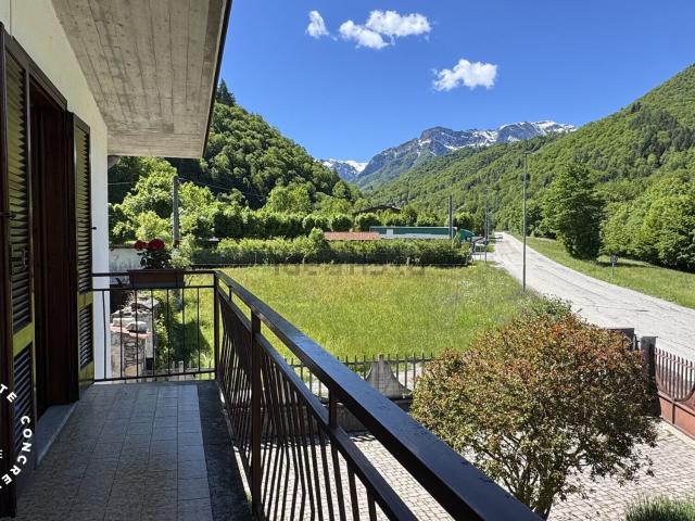 Villetta indipendente in vendita di 100 m² in Via Sant&apos Anna, 37