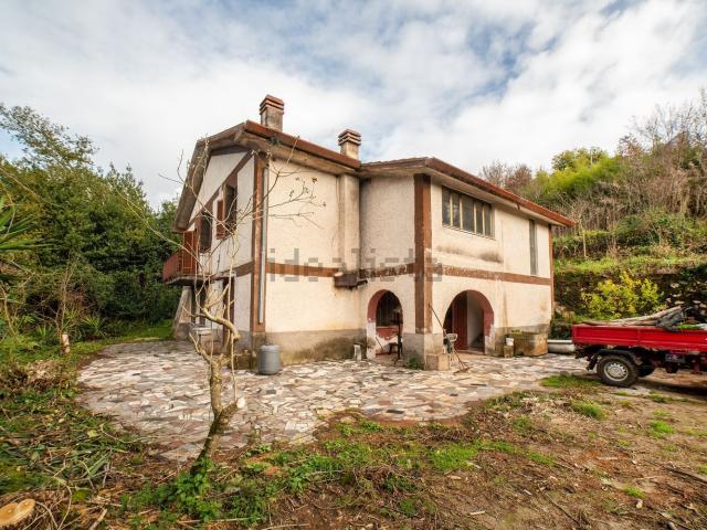 Villetta indipendente in vendita di 100 m² in Via Pietromaggio, 24