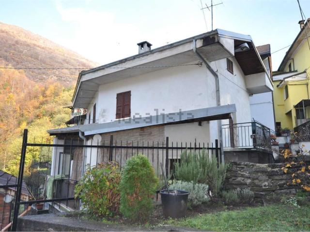 Villetta indipendente in vendita di 100 m² in Via Riale, 2