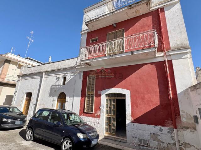 Villetta indipendente in vendita di 100 m² in Via Tenente Giuseppe Capitaneo