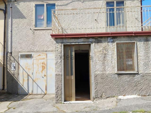 Villetta indipendente in vendita di 100 m² in Via Timparello, 2
