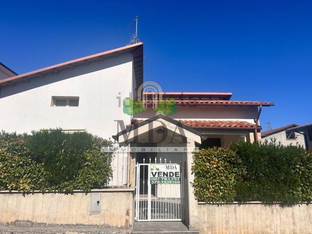 Villetta indipendente in vendita di 100 m² in Via XX Settembre, 53
