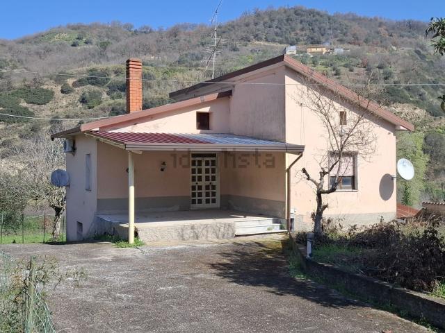 Villetta indipendente in vendita di 100 m² in Contrada Tignano