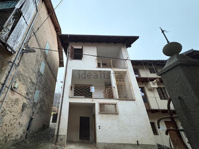 Villetta indipendente in vendita di 100 m² in Frazione Barbato, 52