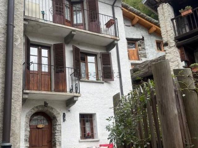 Villetta indipendente in vendita di 100 m² in Frazione Failungo, 36