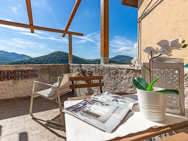 Villetta indipendente in vendita di 100 m² in Frazione Monticelli, 5