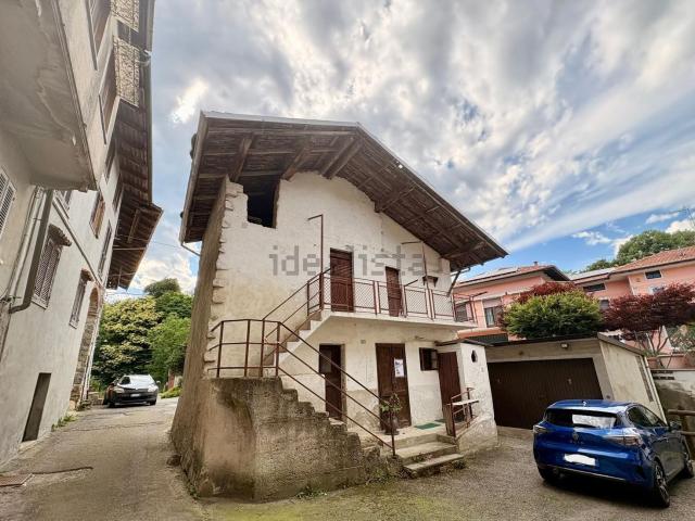Villetta indipendente in vendita di 100 m² in Frazione Molino, 61