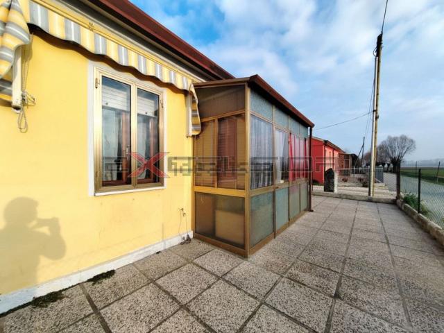 Villetta indipendente in vendita di 100 m² in Località Bebbe, 19