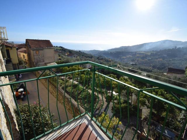 Villetta indipendente in vendita di 100 m² in Via F. Po Novaro, 10