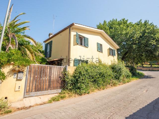 Villetta indipendente in vendita di 100 m² in Strada Comunale dell&apos agnese