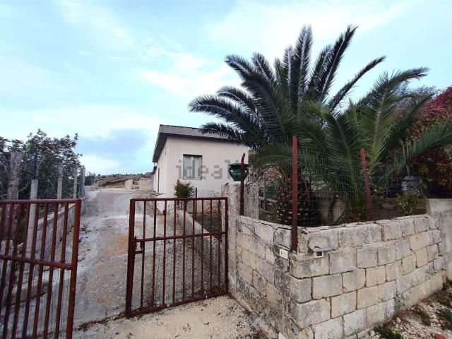 Villetta indipendente in vendita di 100 m² in Strada Provinciale 10