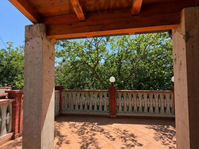 Villetta indipendente in vendita di 101 m² in Via F. Corazza
