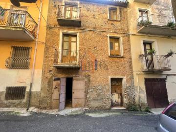 Villetta indipendente in vendita di 102 m² in Via Marche, 41