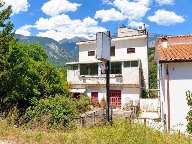 Villetta indipendente in vendita di 103 m² in Via Peligna