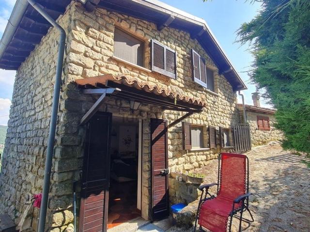 Villetta indipendente in vendita di 103 m² in Frazione Pietragavina, 49