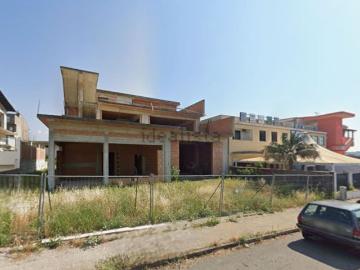 Villetta indipendente in vendita di 1043 m² in Via G. Galilei