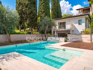 Villetta indipendente in vendita di 104 m² in Via Disciplina