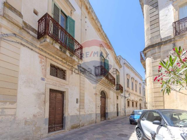 Villetta indipendente in vendita di 1050 m² in Via Ottavio Scalfo, 7