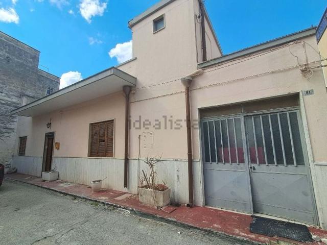 Villetta indipendente in vendita di 105 m² in Via Capurso