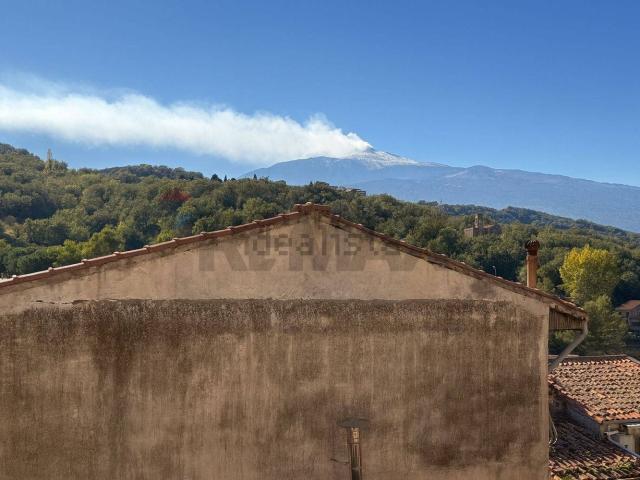 Villetta indipendente in vendita di 105 m² in Via de Napoli, 1