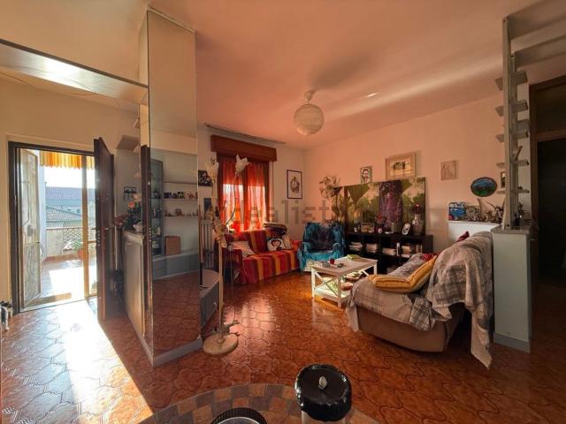 Villetta indipendente in vendita di 105 m² in Via della Resistenza