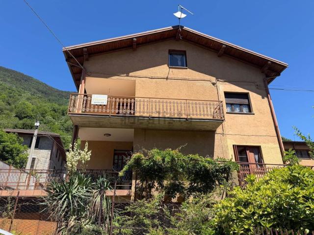 Villetta indipendente in vendita di 105 m² in Via Porro, 123