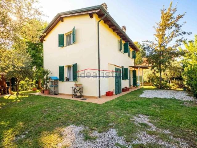 Villetta indipendente in vendita di 105 m² in Via XXV Aprile, 14