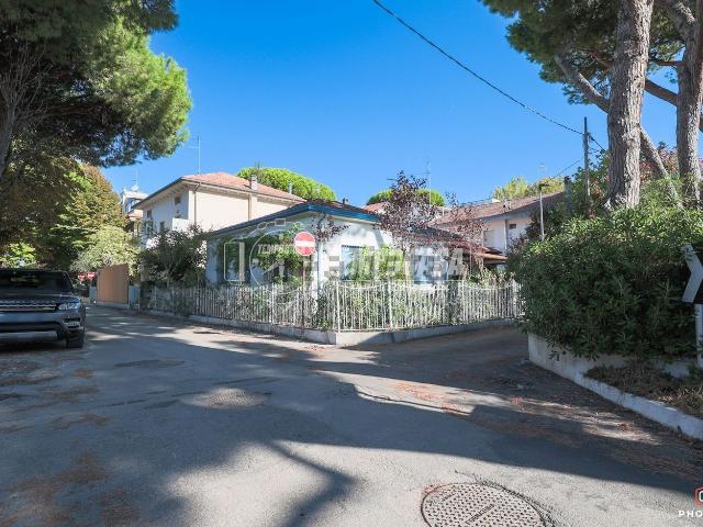 Villetta indipendente in vendita di 105 m² in Viale Donizetti