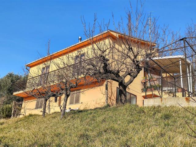 Villetta indipendente in vendita di 105 m² in Contrada Cupoli