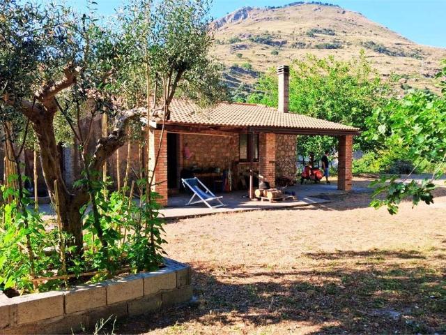Villetta indipendente in vendita di 105 m² in Corso San Benedetto