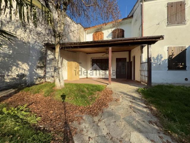 Villetta indipendente in vendita di 105 m² in Frazione Fontanelle, 1