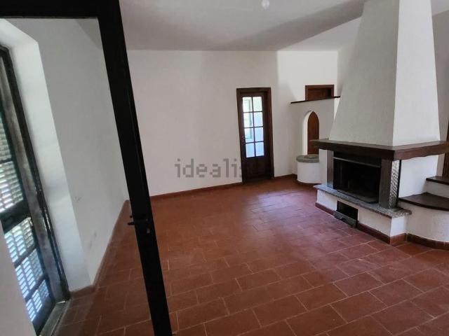 Villetta indipendente in vendita di 105 m² in Piazza fratelli Cairoli