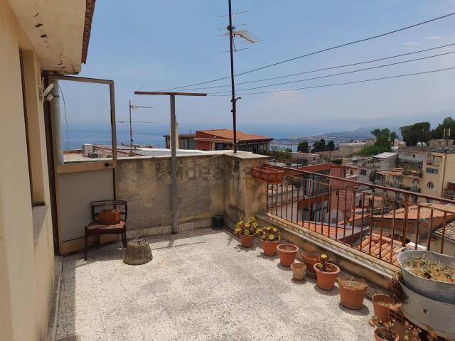 Villetta indipendente in vendita di 105 m² in Salita Ermon Filea