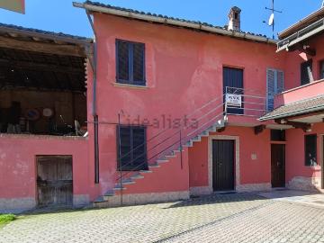 Villetta indipendente in vendita di 106 m² in Via Edmondo De Amicis
