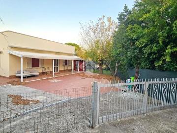 Villetta indipendente in vendita di 106 m² in Via Roma