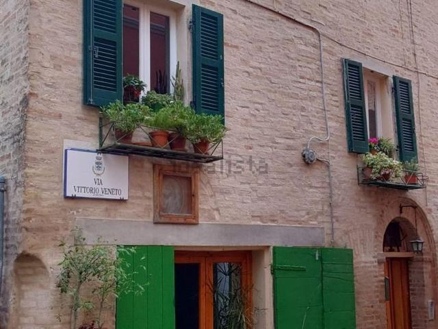Villetta indipendente in vendita di 106 m² in Via Vittorio Veneto