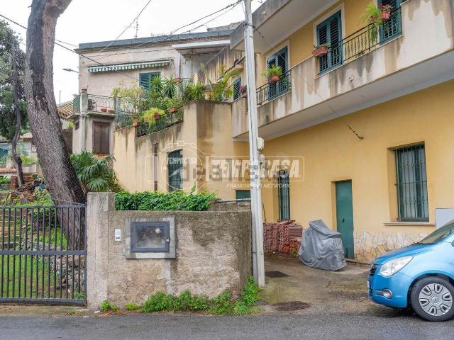 Villetta indipendente in vendita di 106 m² in Località Santo Stefano Medio, 1