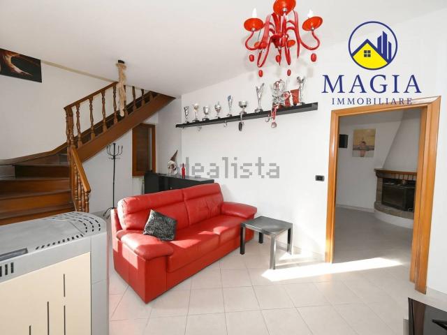 Villetta indipendente in vendita di 106 m² in Piazza Luigi Dari