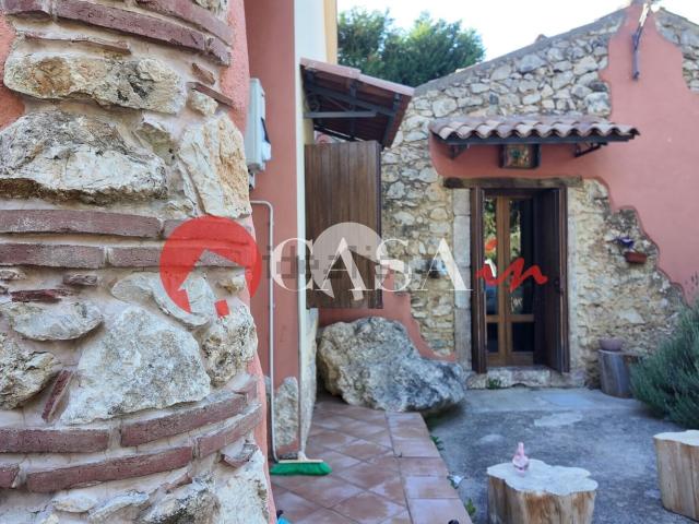 Villetta indipendente in vendita di 107 m² in Contrada Astasi
