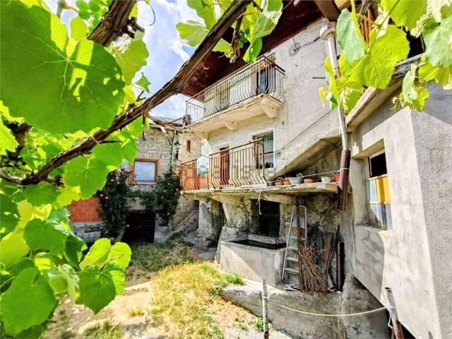 Villetta indipendente in vendita di 107 m² in Frazione Payè
