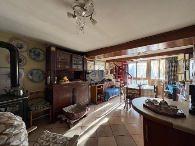 Villetta bifamiliare in vendita di 107 m² in Località Camerlo, 5