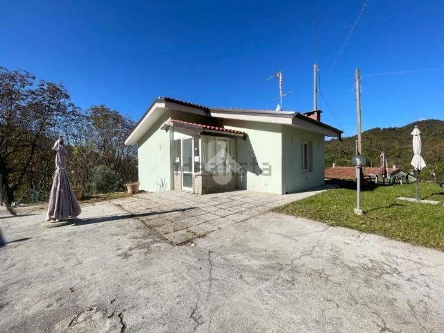 Villetta indipendente in vendita di 108 m² in Via della Chiesa, 8
