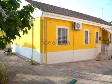 Villetta indipendente in vendita di 108 m² in Via delle Rose, 6