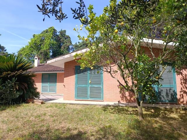 Villetta indipendente in vendita di 108 m² in Strada Nascosa, 142