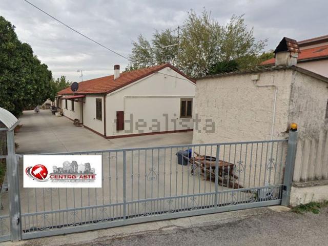 Villetta indipendente in vendita di 109 m² in Via Gioacchino Rossini